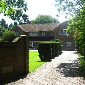 4* Bed and breakfast Tanglewood Gatwick